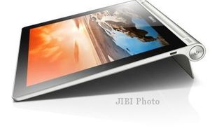 TABLET BARU : Lenovo Yoga Dirilis, Harga Rp3,7 Juta