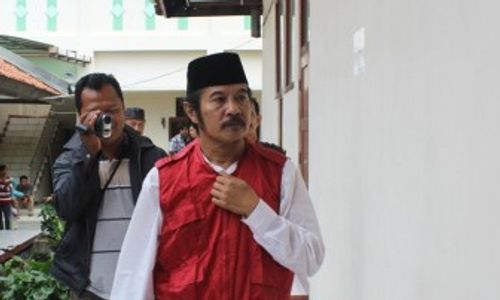 KASUS MAKELAR JABATAN : Agus Ketoprak Dituntut 1 Tahun 3 Bulan