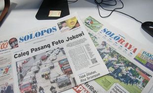  SOLOPOS HARI INI : Caleg Pasang Foto Jokowi hingga Belasan Senjata Tajam Ditemukan di LP 