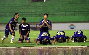  FOTO INTER ISLAND CUP 2014 : Sujud Syukur 