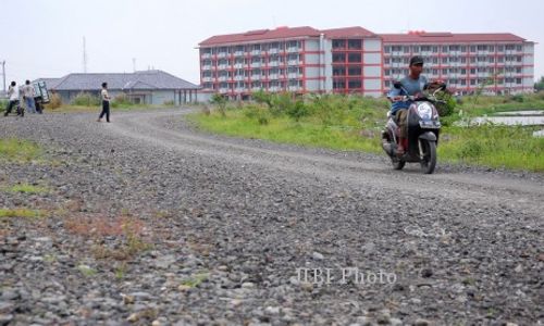 PROYEK JALAN KARANGANYAR : DPRD Karanganyar Temukan Pekerjaan Jalan Asal-Asalan