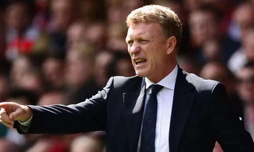 Kecam Wasit, Moyes Didenda Rp159 Juta