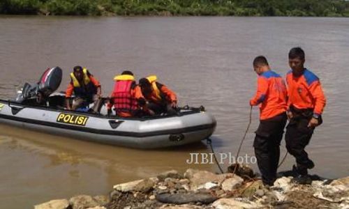 DIKSAR MAUT : Pencarian Mahasiswa Amikom Jogja yang Tenggelam Libatkan Paranormal