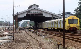 TRANSPORTASI KERETA API : PSO Dongkrak Penumpang KA Hingga 25%.