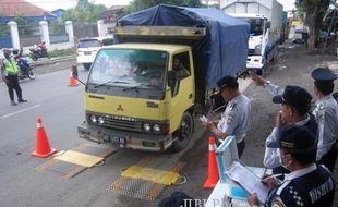 LEBARAN 2014 : H-4 Sampai H+4 Truk Dilarang Beroperasi