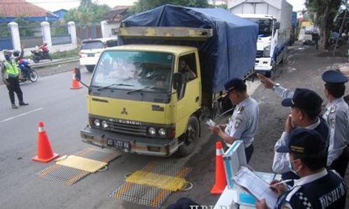 RAZIA MADIUN : 7 Sopir Angkutan Kena Tilang karena Melanggar Izin Trayek