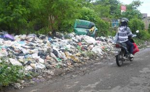 Tepi Jalan di Sleman Jadi Tempat Pembuangan Sampah