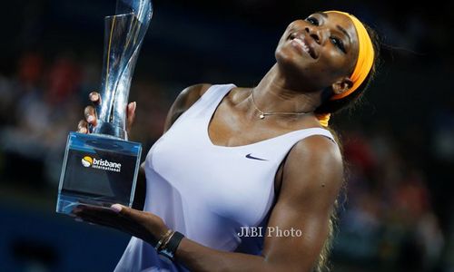 BRISBANE INTERNATIONAL 2014 : Kalahkan Azarenka, Serena Juara