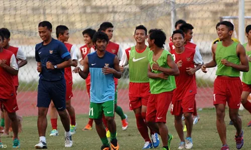 TUR NUSANTARA : Hadapi Timnas PSSI U-19 di Manahan, Tim PON Jateng Rombak Skuat