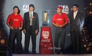 FIFA WORLD CUP TROPHY TOUR : 3 Hari di Jakarta, Dipamerkan & Dibawa ke Istana Negara