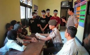 Corat-coret Tembok Umum, 5 Pelajar Diringkus