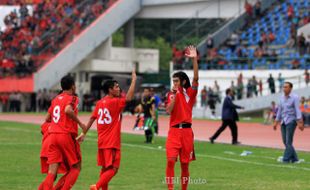 PERSIS SOLO VS PSPS PEKANBARU : 2-1 Untuk Persis, Pertandingan Diwarnai Keributan Kecil