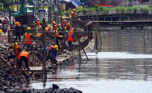 BANJIR JAKARTA : Para Dubes Uni Eropa Bantu Korban Banjir, Ahok Terharu