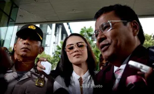 KASUS WAWAN : Agar Mau Masuk PH Wawan, Jennifer Dunn Diberi Mobil