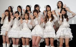 Hiii, AKB48 Jadi Zombie di Game Arcade