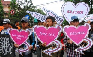 KERUKUNAN UMAT BERAGAMA : Wewenang Dinas Pendidikan Semarang Larang Valentine’s Day Dipertanyakan