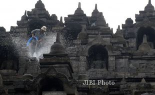 FOTO DAMPAK LETUSAN KELUD : Mulai Dibuka Untuk Umum