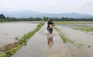 BANJIR KLATEN : 11 Titik Tanggul Jebol, Ini Lokasinya