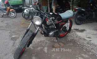 MODIFIKASI SEPEDA MOTOR : Café Racer Motor GL Pro 100