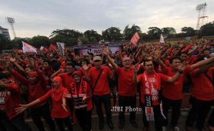 16 BESAR DIVISI UTAMA : Persis Solo Vs PS Bangka, Pasoepati 15 Jam Naik Kapal