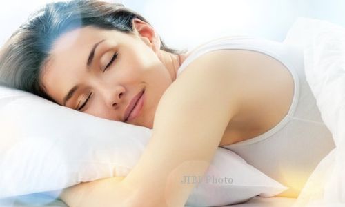 TIPS KESEHATAN : Ketebalan Bantal Pengaruhi Kesehatan Otak