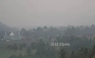 KABUT ASAP SUMATRA : Muncul 326 Titik Api, Riau Tertutup Asap