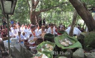 Ritual Mahesa Lawung Karanganyar, Simbol Melawan Kebodohan