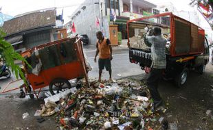 PENGELOLAAN SAMPAH DI SOLO : TPS Bawah Tanah Dianggap Ancam Nasib Petugas Kebersihan