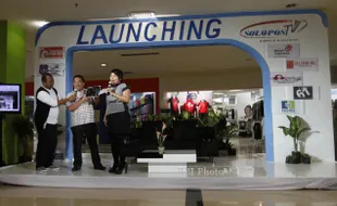 FOTO LAUNCHING SOLOPOSTV : Menunjukkan Live Streaming Solopos TV 