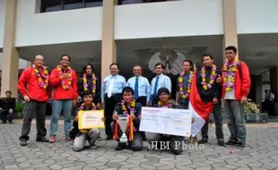 MOBIL HEMAT ENERGI : Bravo! Samudera II UNS Juara II Shell Eco ASia 2014