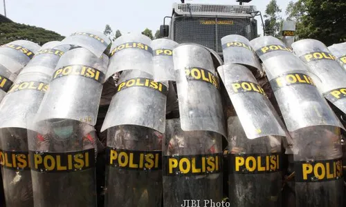 PENERIMAAN POLISI 2014 : Polri Ingatkan Pendaftar Taruna Tak Tergiur Iming-Iming