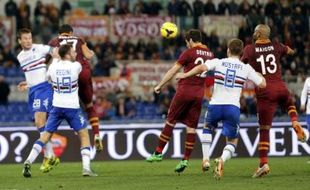 AS ROMA VS SAMPDORIA, 3-0 : Dua Gol Mattia Destro Bawa Giallorossi Raih Poin Penuh