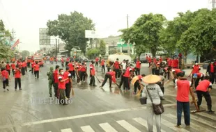 PNS Kulonprogo Hari Ini Masuk Kerja Langsung Kerja Bakti