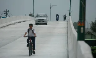 FLY OVER JOMBOR : Sengketa Tanah Ganggu Lalu Lintas Lebaran