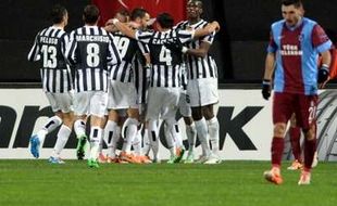 EUROPA LEAGUE 2013/2014 : Singkirkan Trabzonspor, Juve Jumpa Fiorentina