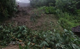 LONGSOR BOYOLALI : Tebing Longsor, 1 Rumah di Klego Boyolali Rusak