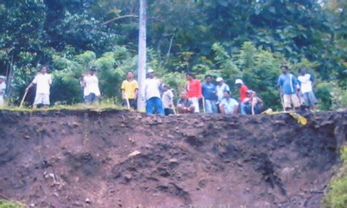 LONGSOR WONOGIRI : Tebing Longsor, Petani Desa Keloran Merugi Rp70 Juta