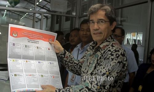 SENGKETA PILPRES 2014 : Ketua Panwaslu Sukoharjo dan Hadar Nafis Gumay Dipuji Jimly Asshiddiqie