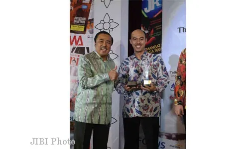 INDONESIA PRINT MEDIA AWARD 2014 : Bisnis Indonesia, Solopos, Harian Jogja Borong Penghargaan IPMA 2014