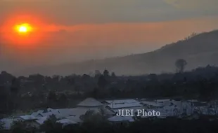 FOTO GUNUNG SINABUNG : Relokasi Pemukiman Warga Sinabung