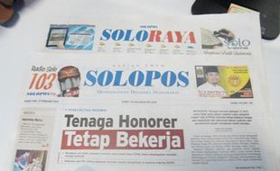 SOLOPOS HARI INI : Tenaga Honorer Tetap Bekerja, Siswa SMKN 1 Sragen Demo