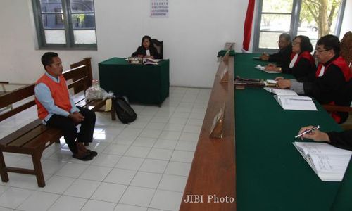 MIRAS OPLOSAN SOLO : Penasihat Hukum Babahe Sebut Tuntutan 3 Tahun Terlalu Berat