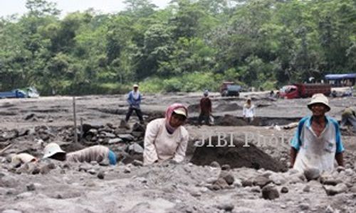 Satpol PP Sleman Temukan 2 Penambang Liar di Sungai Krasak