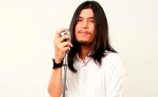 INDONESIAN IDOL 2014 : Virzha Bisa Bikin Ashanty Berpaling, Gio Dipeluk Titi DJ