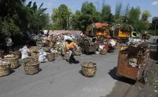 PENGELOLAAN SAMPAH :  Sampah Lebaran 2014 Ditargetkan Normal dalam Sepekan