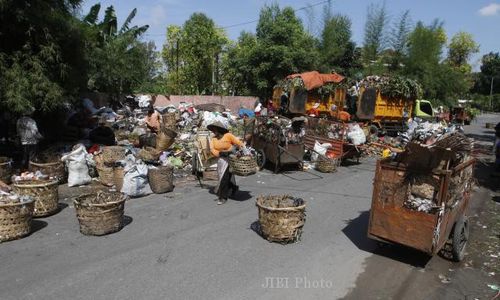 PENGELOLAAN SAMPAH :  Sampah Lebaran 2014 Ditargetkan Normal dalam Sepekan