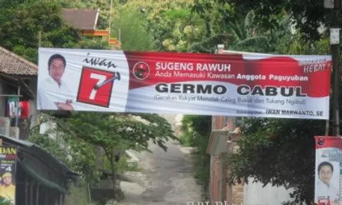 KISAH UNIK PEMILU : Warga Protes Spanduk Caleg Wonogiri Germo Cabul!