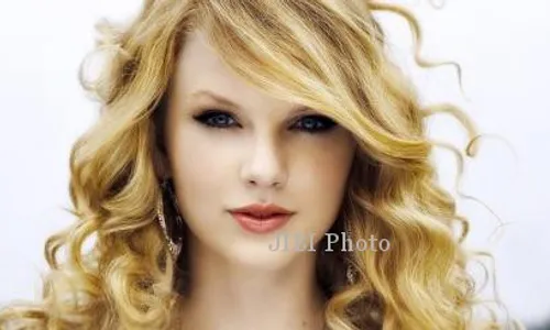 KONSER MUSIK : Taylor Swift Sambangi Indonesia 4 Juni 2014