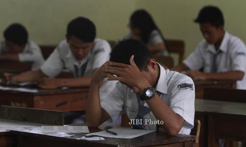 JUAL BELI KUNCI UN : Kunci Jawaban UN dari Seorang Kepala SMA di Boyolali