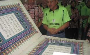 Wow, Ada Alquran Seberat 250 Kg di Pameran Buku Wonogiri